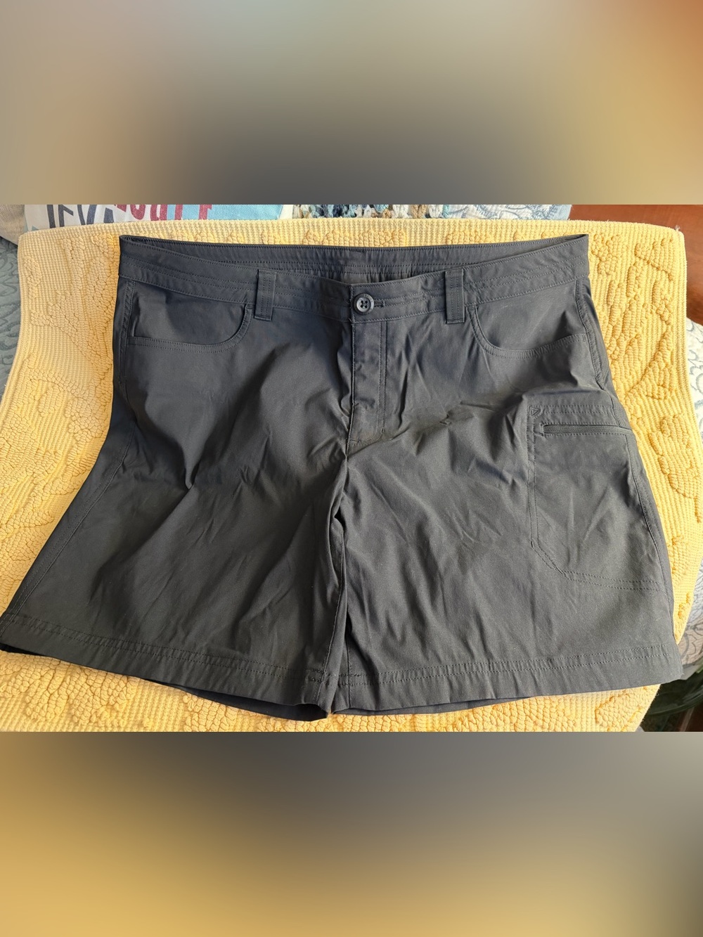 Eddie Bauer Women’s Rainier Active Shorts Black Size 16